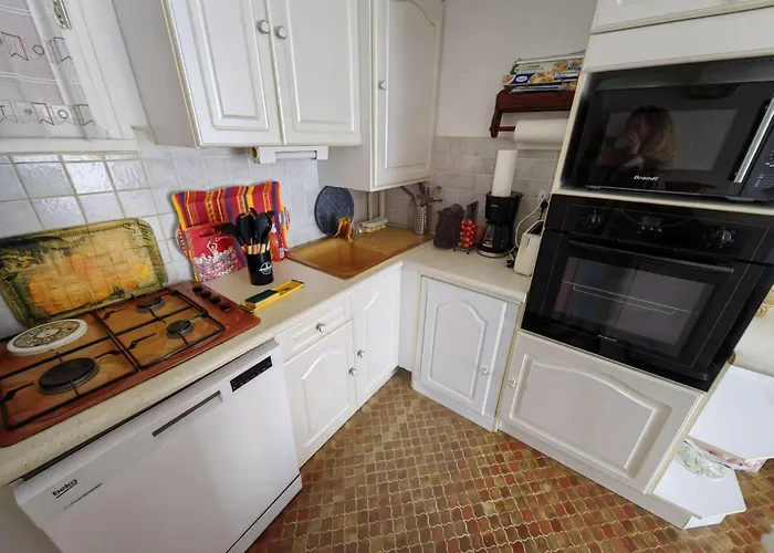 Charmante T3, Jardin Privé, Proche Plage, Cap D'agde - Fr-1-607-224 Agde